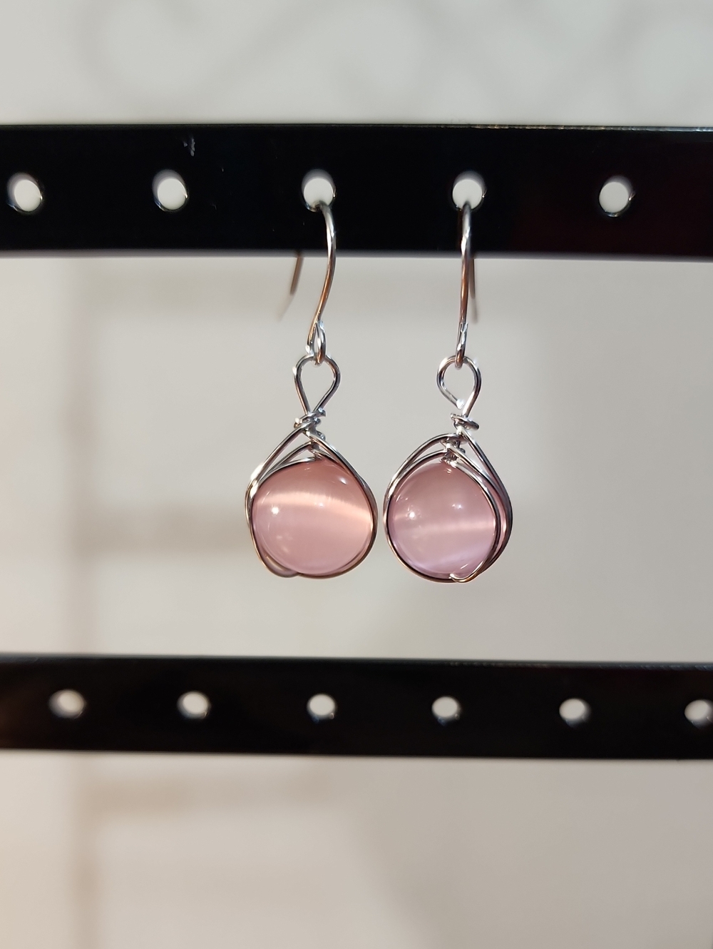 1 Pair Elegant pink and silver Earrings, Suitable For Women, Can Be Used As